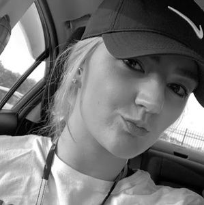 Meet your Posher, Robyn